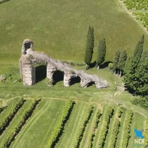 Vol sur les aqueducs du Gier à Chaponost . Vestige romain de 2 000 ans